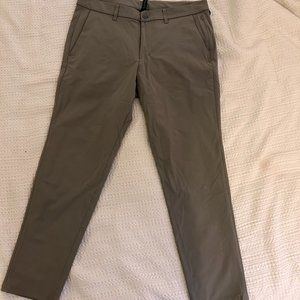 Lululemon Commission Pant Carbon Dust Slim Fit